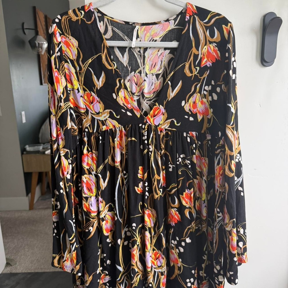 Free People black floral dress/tunic with long sleeves